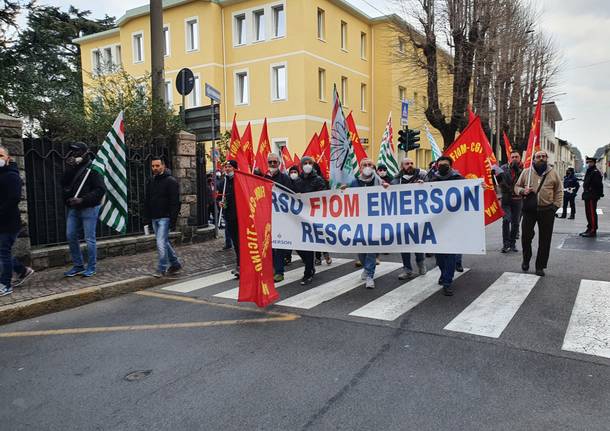 sciopero lavoratori emerson a rescaldina