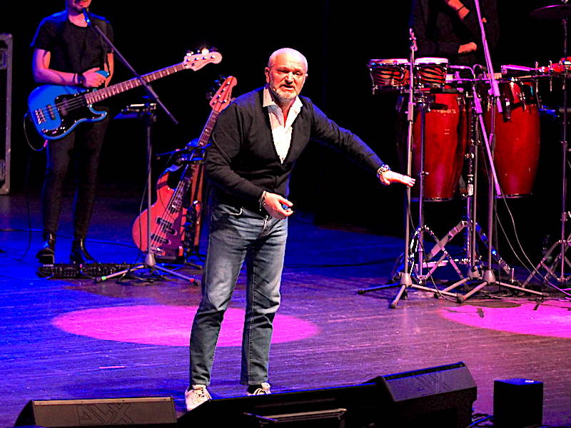 Spettacolo di Andrea Pucci al teatro di Varese "Il meglio di..."