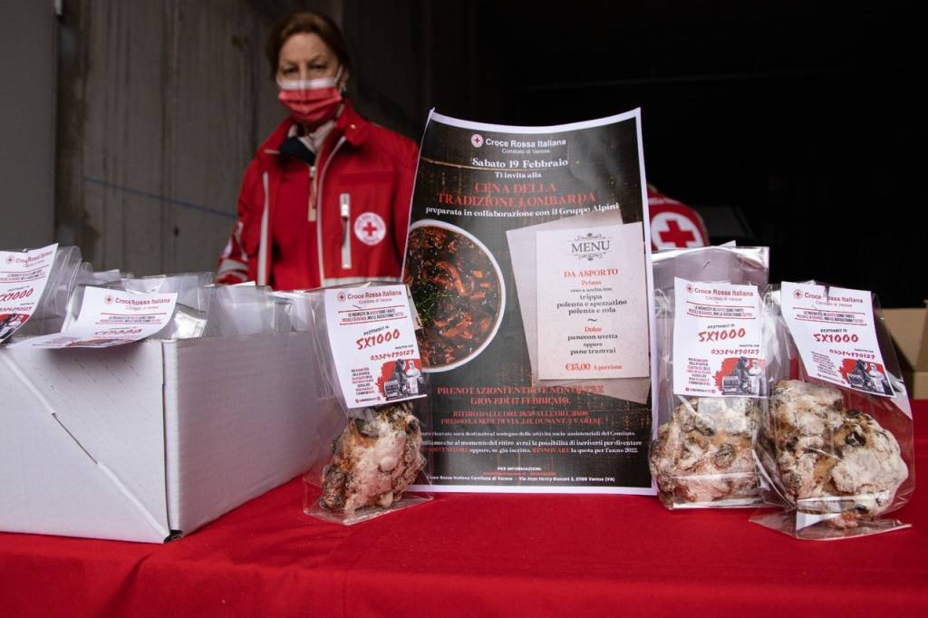 Successo per la cena d’asporto della CRI Varese