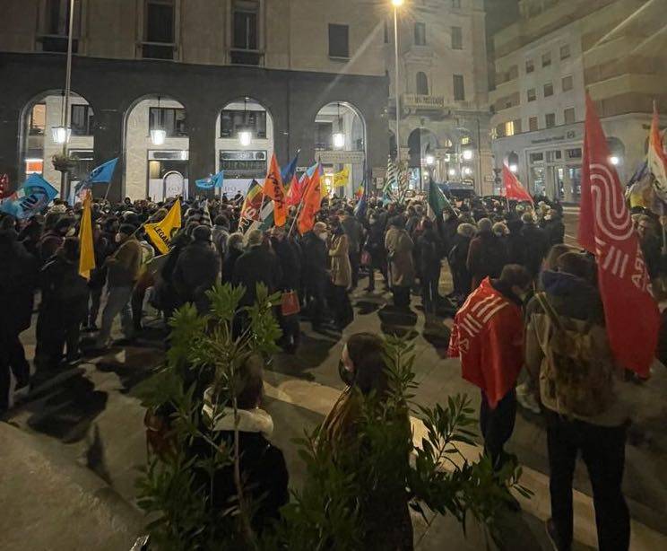 Varese - Manifestazione contro la guerra in Ucraina