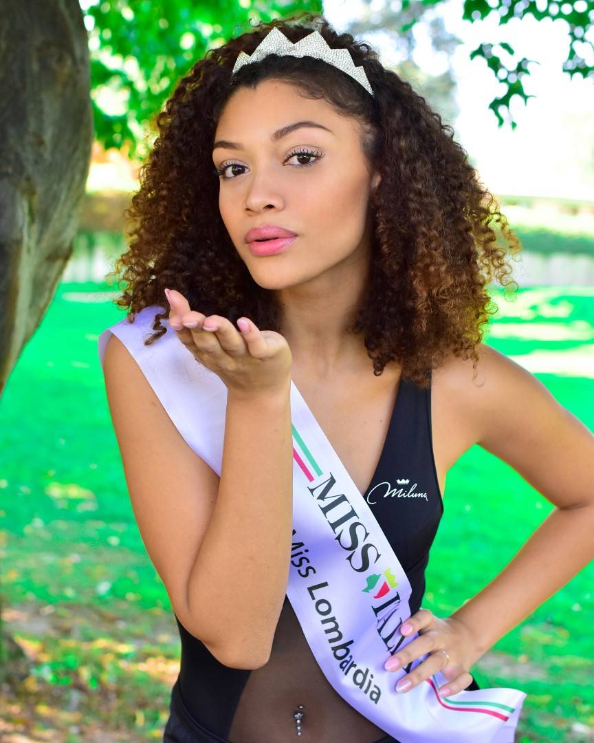 Zeudi di Palma è Miss Italia 2021, la 18enne di Senago Francesca Mamè è quarta
