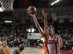 Openjobmetis Varese - Carpegna Prosciutto Pesaro 76-87