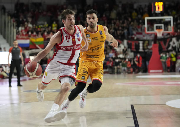 Openjobmetis Varese - Carpegna Prosciutto Pesaro 76-87