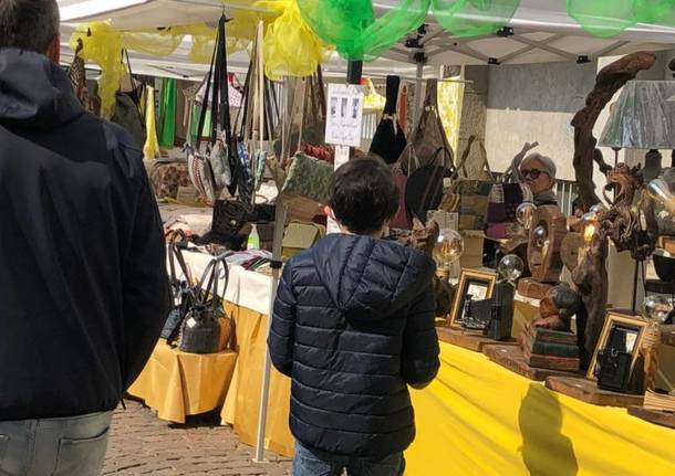 Contrada Sant'Ambrogio - Il mercatino in centro a Legnano