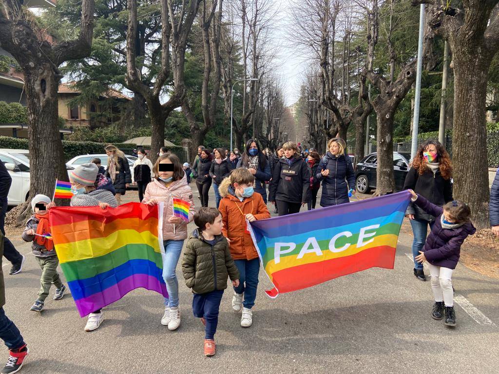 Corteo per la pace a Gallarate 