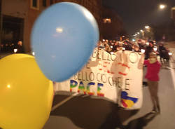 Fiaccolata per la pace in Ucraina a Dairago