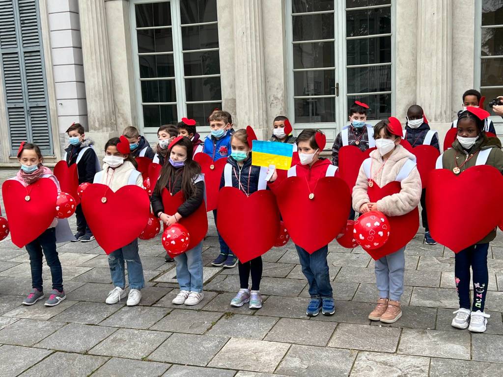 flash mob pace ucraina bambini castellanza