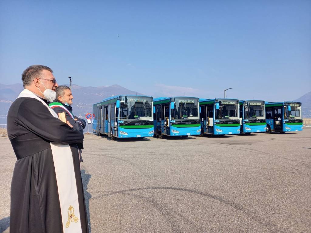 I sette nuovi autobus di Luino