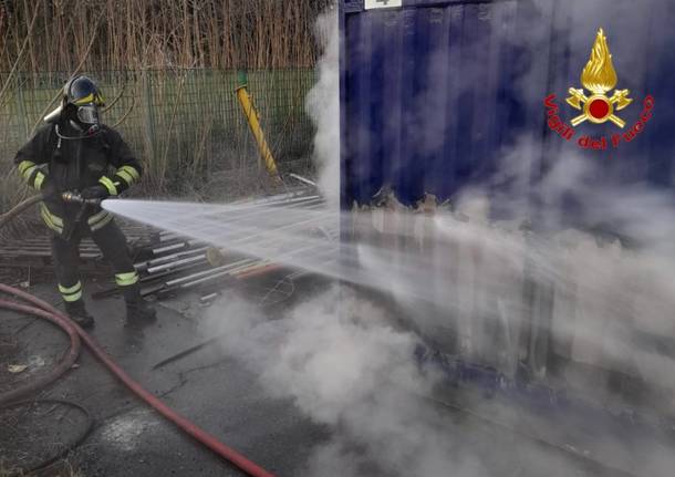 Incendio in una azienda di Gallarate