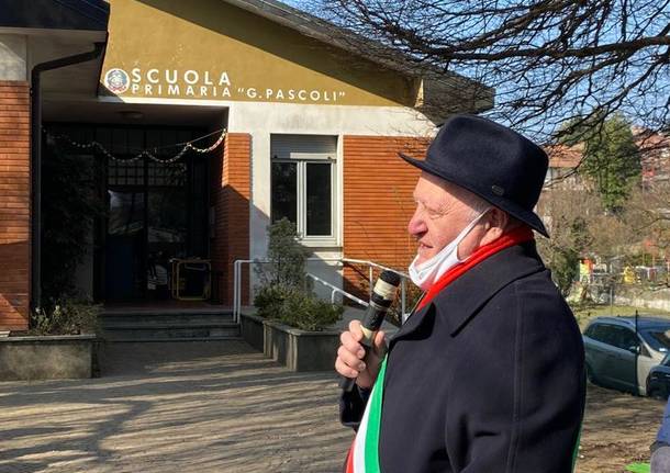 L'albero dei giusti alla primaria di cazzago brabbia