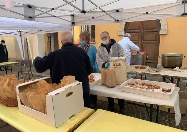 A Varese tortelli e cortei in costume per la festa di San Giuseppe