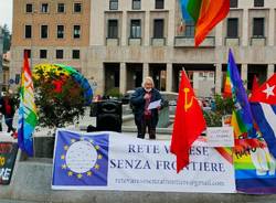 La manifestazione contro la guerra in Ucraina a Varese