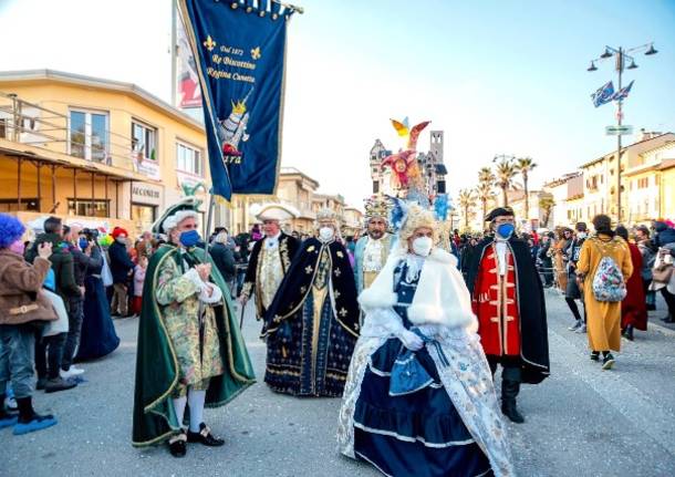 Le maschere di Novara per la prima volta al Carnevale di Viareggio