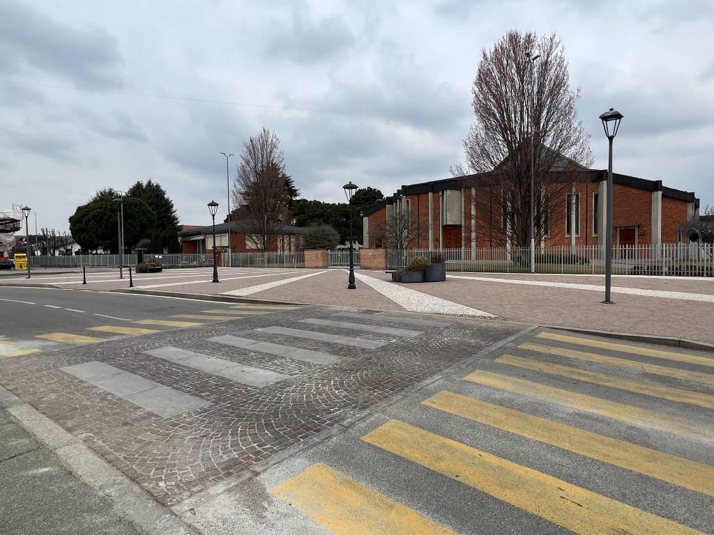 madonna regina busto arsizio