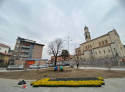 Piazza Biroldi si tinge dei colori della solidarietà con l'Ucraina