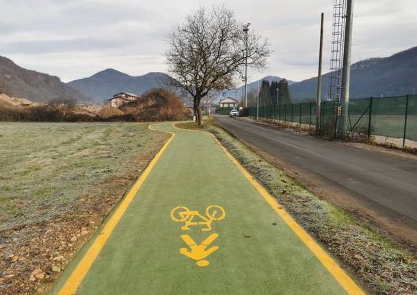 Porto Ceresio - La nuova pista ciclopedonale da Porto Ceresio a Besano