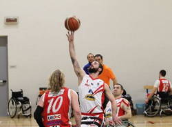 riccardo marinello basket in carrozzina amca elevatori varese foto Massimo Longo