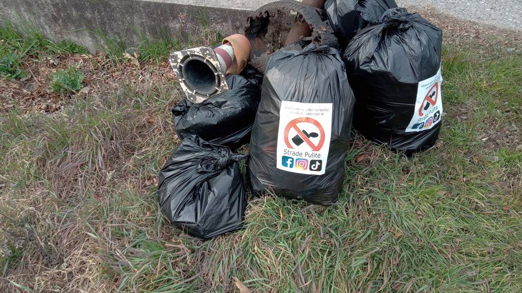 rifiuti abbandonati