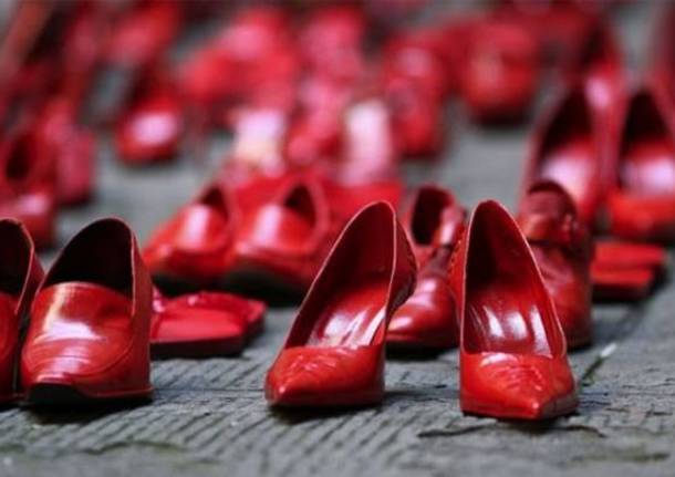 scarpe rosse violenza donne