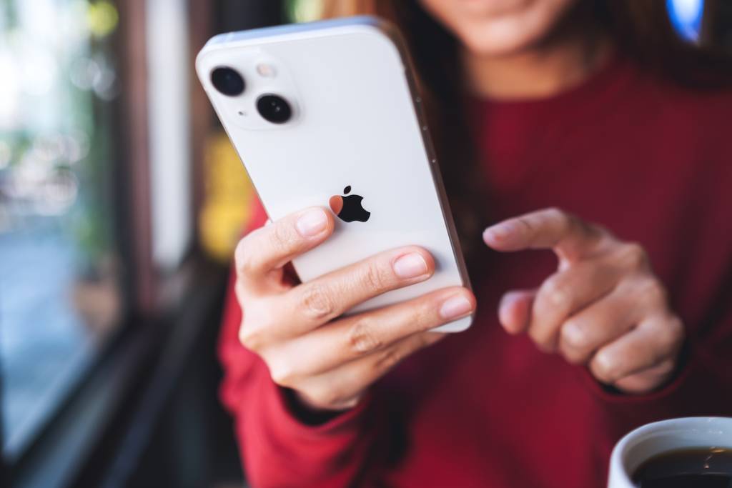 Smartphone apple