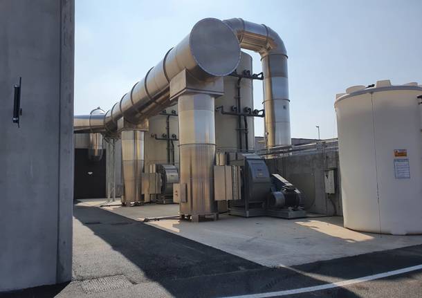 Taglio del nastro per il nuovo impianto per la produzione di biometano a Legnano