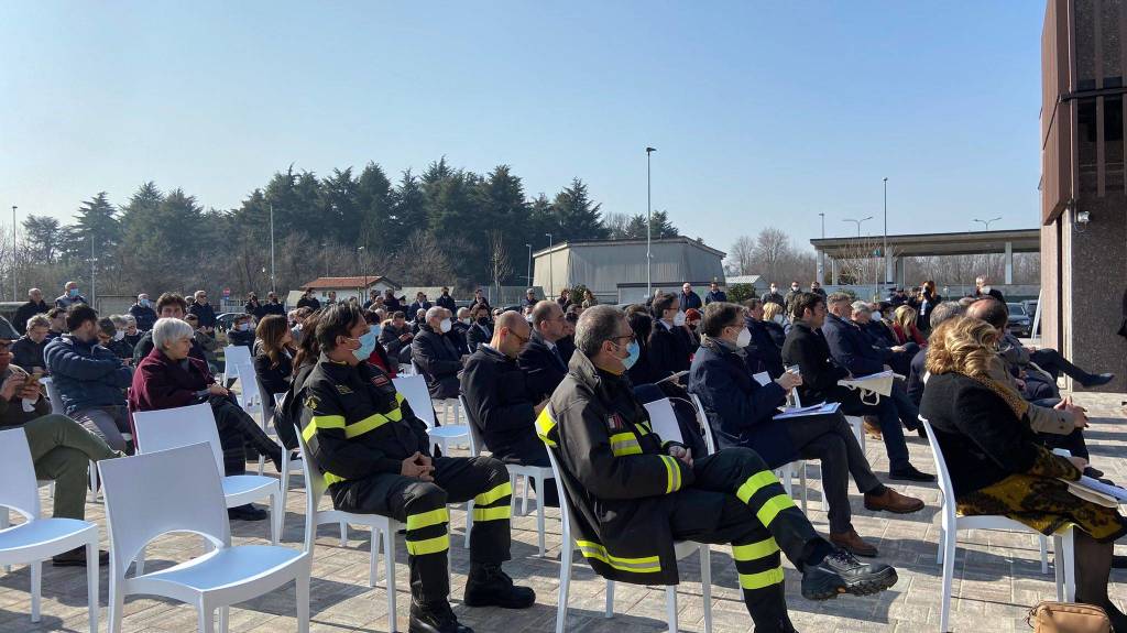 Taglio del nastro per il nuovo impianto per la produzione di biometano a Legnano