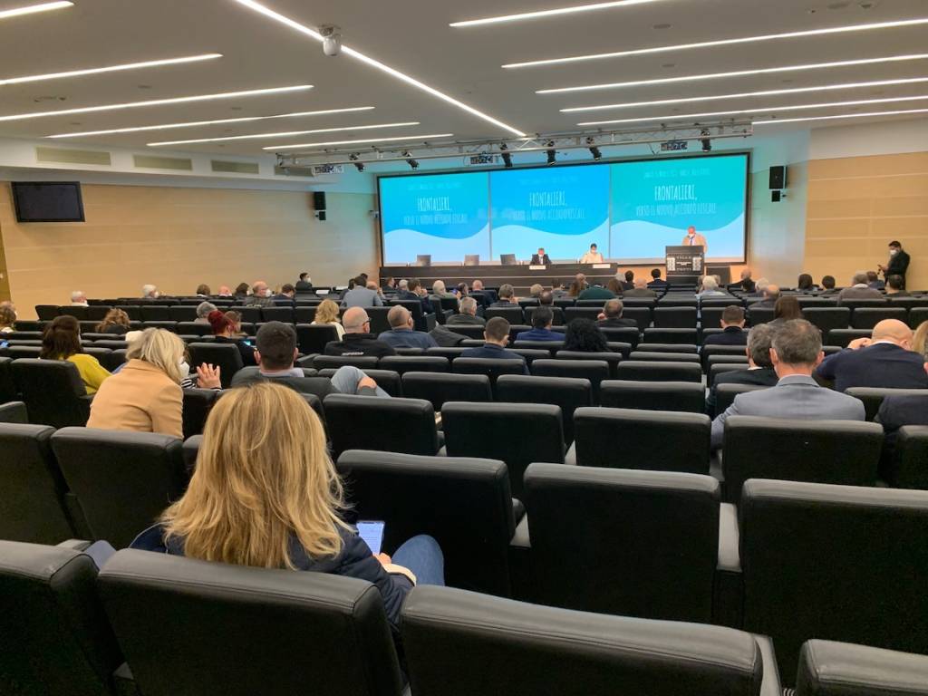 Varese - Alle Ville Ponti il convegno sul nuovo accordo fiscale sui frontalieri