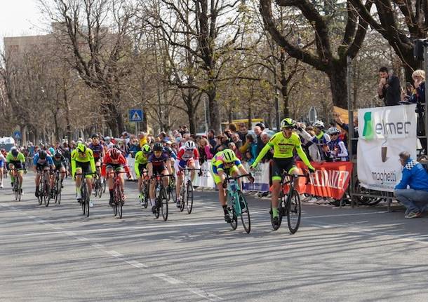 varese angera 2022 ciclismo vittoria giuseppe bungaro (foto Giordano Azzimonti)