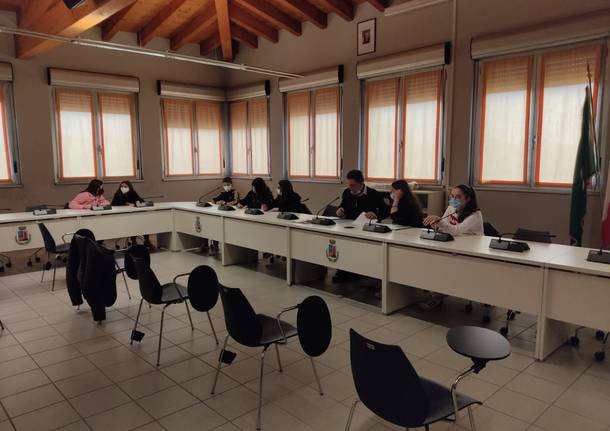 Ad Uboldo si è riunito il Consiglio comunale dei ragazzi