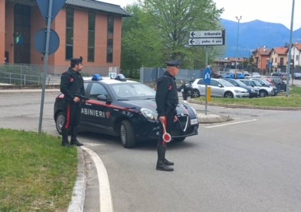 carabinieri luino