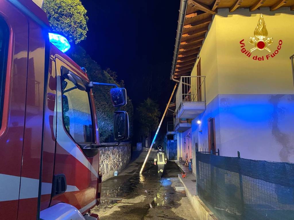 Incendio a Montegrino Valtravaglia