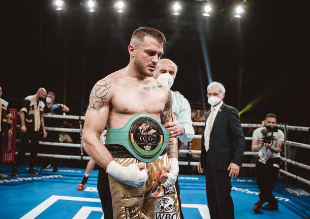 Ivan Zucco conquista a Verbania il titolo internazionale WBC di boxe