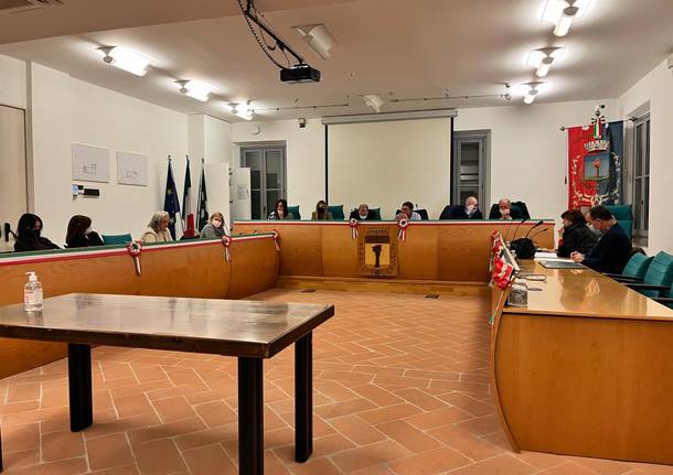 consiglio comunale marzo 2022 ferno