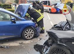 Cremenaga - Frontale sulla strada provinciale
