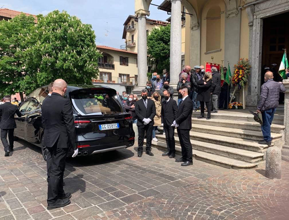 Gemonio funerali vigile Piero Matteucci