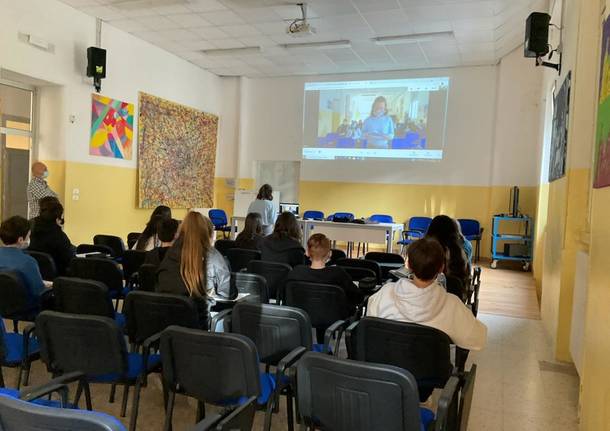 Les lycéens de Luino, protagonistes du partenariat virtuel entre l’Italie et la France