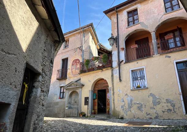 Il borgo di Arcumeggia - Casalzuigno - Il paese dipinto 