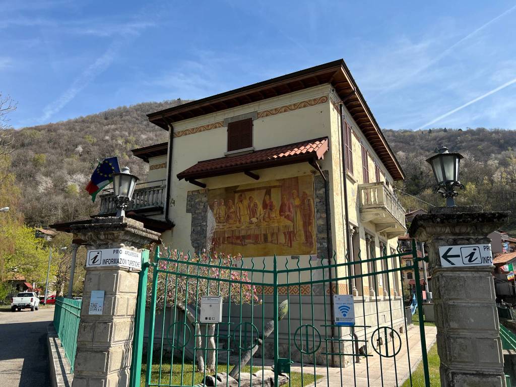 Il borgo di Arcumeggia - Casalzuigno - Il paese dipinto 