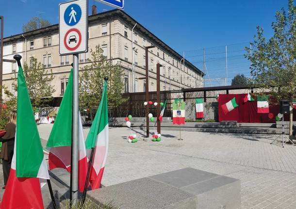 Inaugurazione piazza XXV Aprile a Gorla Minore 