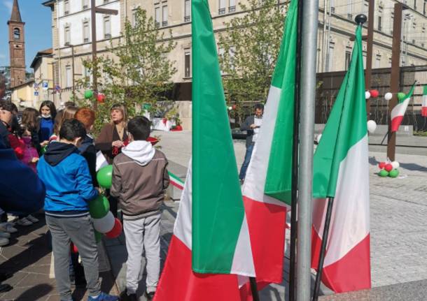 Inaugurazione piazza XXV Aprile a Gorla Minore 