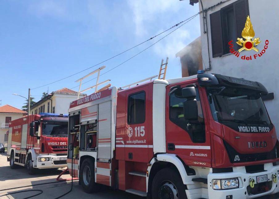 Incendio in una azienda di Gallarate