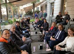 L'assessore Guidesi in visita ai negozi storici di Varese