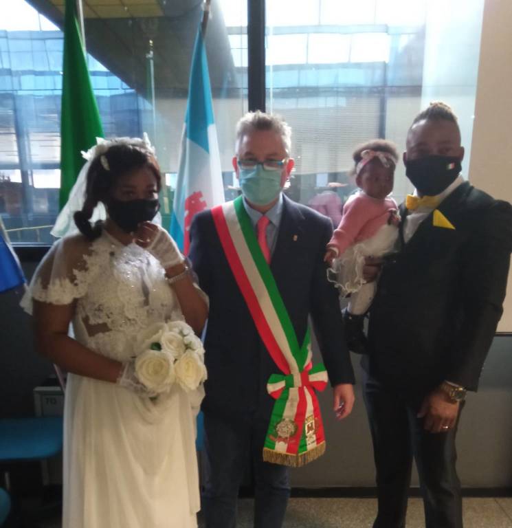 Matrimoni civili, a Saronno è l'assessore Merlotti il recordman delle nozze