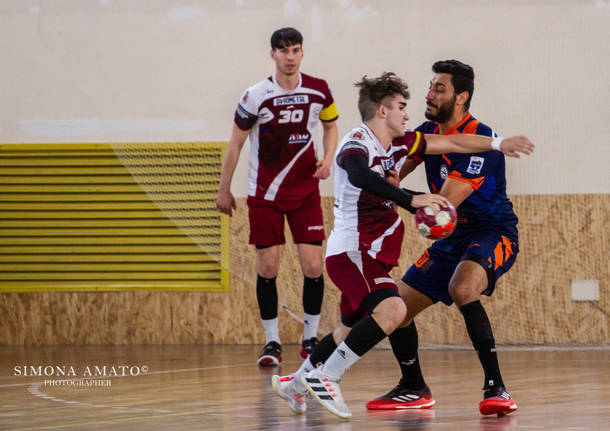Pallamano Cassano Magnago VS Teamnetwork Albatro - 9/04 foto di Simona Amato