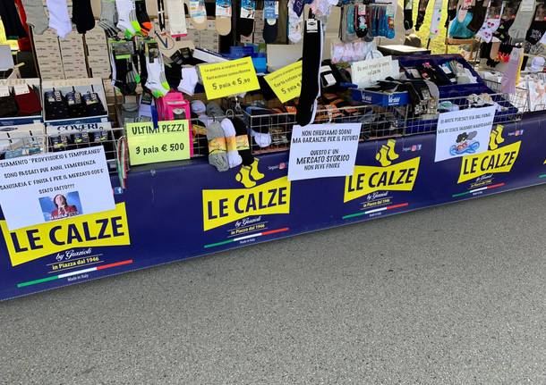 Protesta  al mercato di Sesto Calende