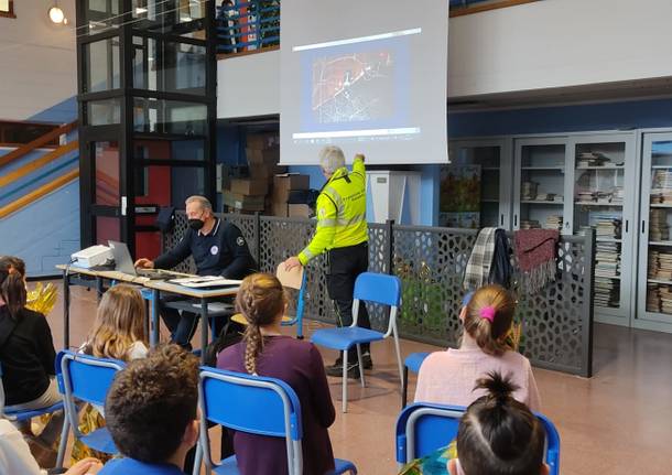 protezione civile a scuola a buguggiate