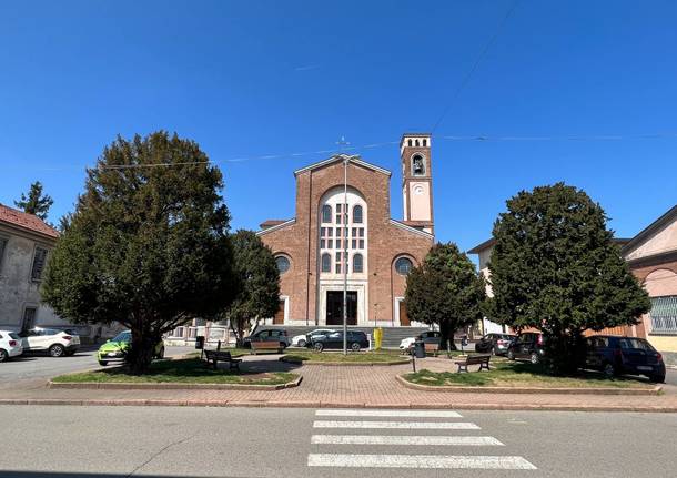 santi apostoli busto arsizio