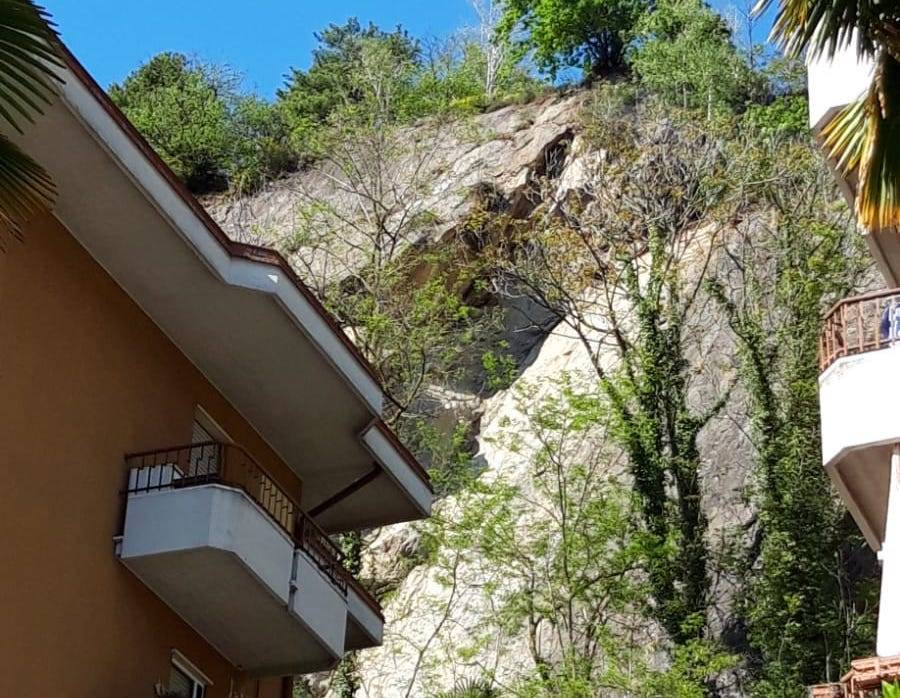 Sopralluogo dei vigili del fuoco alla frana di Creva