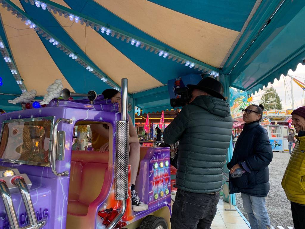 Tra giostre e ottovolanti, al Luna Park di Varese fa tappa la moda