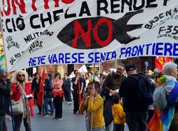 Un corteo in centro per la Varese che ripudia laguerra